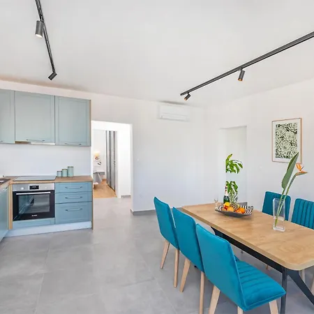 Bellevue Villa *