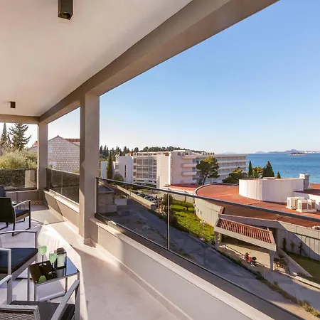 别墅 Bellevue 察夫塔特